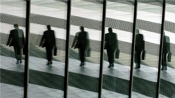 Mit Kindern im Haushalt arbeiten nur 34 Prozent der Frauen in Vollzeit - bei den Männern hingegen sind es 94 Prozent. (Symbolbild)