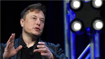 Mit Sprach- und Videoanrufen würde Musk in einen Markt eintreten, in dem es viele Wettbewerber und gefestigte Nutzer-Vorlieben gibt.
