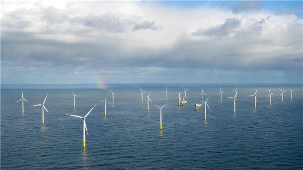 Mit Strom von dem Windpark Riffgat will One-Dyas seine Bohrplattform für die Erdgasproduktion betreiben. (Archivbild)