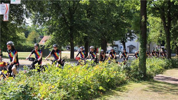 Fahrradfahrerinnen und Fahrradfahrer in Tarmstedt