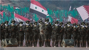 Mitglieder der Kassam-Brigaden, des bewaffneten Flügels der Hamas, bei einer Parade im Gazastreifen im Dezember 2022.