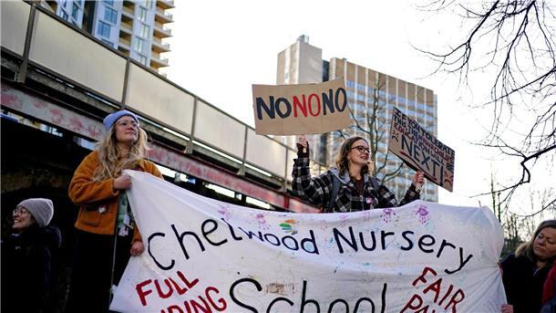 „Winter des Unmuts“: Hunderttausende Briten streiken Mitglieder der Nationalen Bildungsgewerkschaft demonstrieren in London.