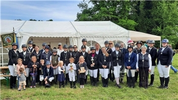 Gruppenfoto Reitturnier Reiter