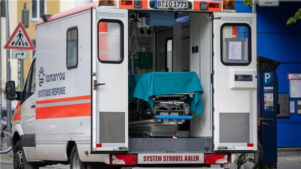 Einfrieren, auftauen, weiterleben dank Kryonik? Mobile Kryokonservierung kann mit Hilfe von umgebauten Krankenwagen durchgeführt werden.