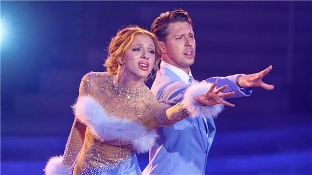 Model Anna Ermakova und ihr Profi-Tanzpartner haben die RTL-Tanzshow „Let’s Dance“ gewonnen.