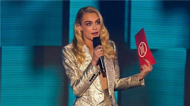 Model Cara Delevigne wies sich im vergangenen Jahr in eine Entzugsklinik ein.