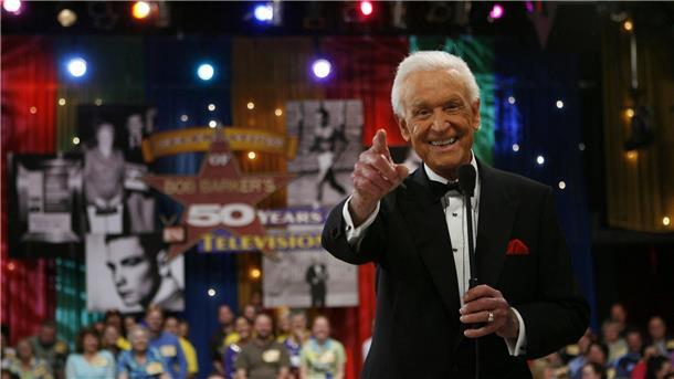 Moderator Bob Barker während der Dreharbeiten zu einer speziellen Prime-Time-Folge von „The Price Is Right“ im Jahr 2007 .