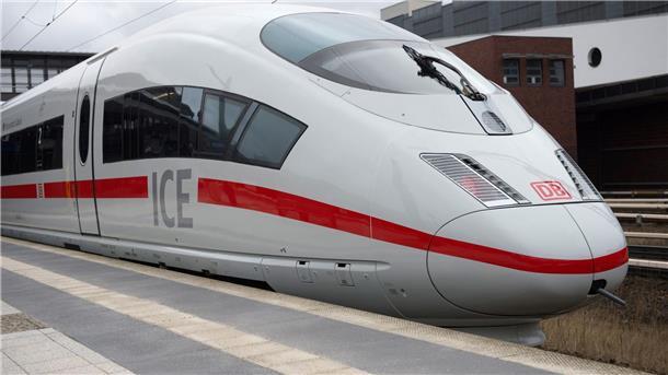 Modernisierung der ICE 3-Flotte kurz vor Abschluss Modernisierter ICE-3-Hochgeschwindigkeitszug der Deutschen Bahn.