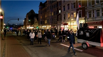 Montag ist eine Mahnwache vorm Verlagsgebäude an der Hafenstraße geplant. Für die Montagsspaziergänger ist die Hafenstraße ein bekanntes Terrain. 