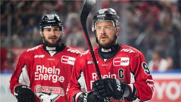 Haie träumen nach 23 Jahren vom Titel - „Waren harte Zeiten“ Moritz Müller (r) hat alle Höhen und Tiefen der Haie in den letzten 20 Jahren miterlebt.