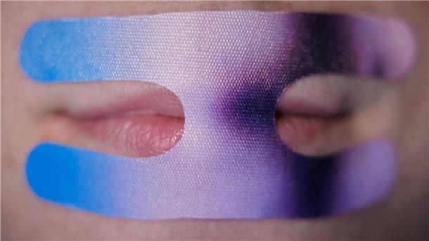 Mouth Taping ist ein großer Trend, der durch die sozialen Medien befeuert wird. (Illustration)