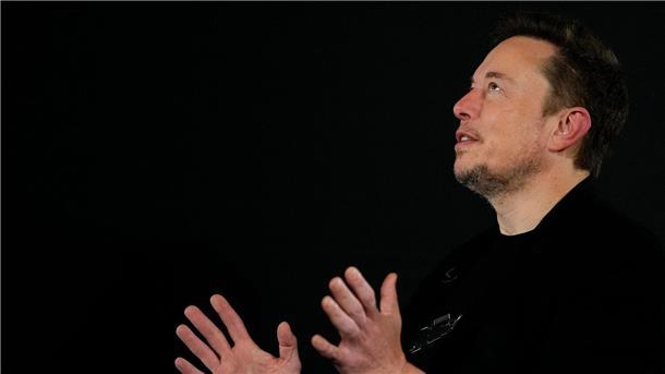 Musks KI-Firma stellt eigenen Chatbot vor Musk warnt schon seit Jahren, Künstliche Intelligenz könne gefährlich für die Menschheit werden.