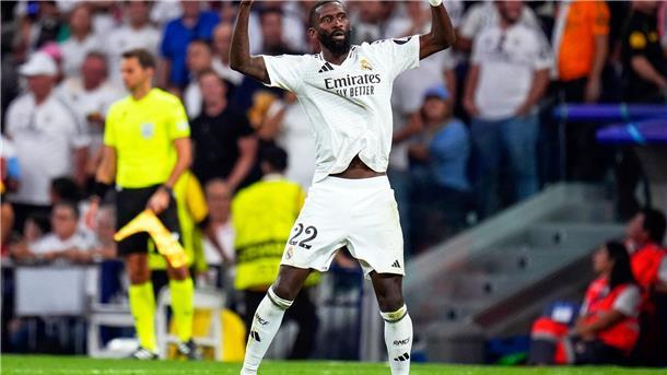 Sechs Spiele Sperre für Rüdiger nach Final-Ausraster Muss vorerst gesperrt zuschauen: Real Madrids Antonio Rüdiger.