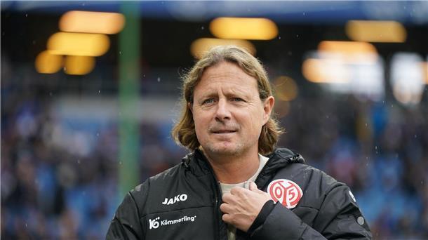 Musste sich in Hamburg warm anziehen: Mainz‘ Trainer Bo Henriksen