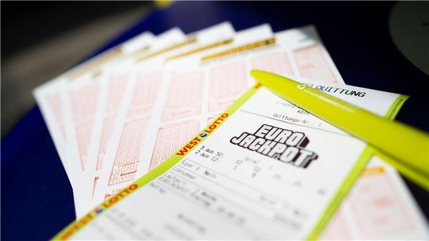 120 Millionen Euro im Eurojackpot gehen nach Norwegen Nach 16 Ziehungen ohne Hauptgewinn wurde jetzt der Jackpot geknackt.