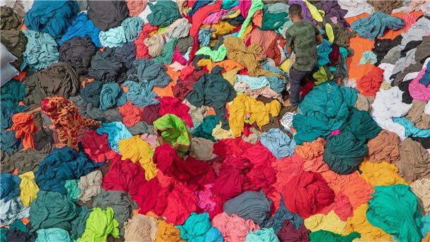 Modehersteller wollen weiter in Bangladesch produzieren Nach Angaben des Modeverbandes wollen die Hersteller ihre Produktion trotz der Unruhen nicht verlagern. (Archivbild)
