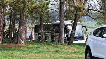 Nach Angaben des slowakischen Innenministeriums ereignete sich der Unfall bei einem Kirchentreffen junger Gläubiger, bei dem der Bus zehn Personen erfasste.