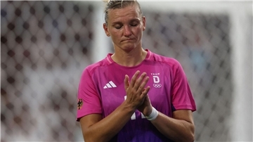 Nach dem 1:4 geg USA bedient: Alexandra Popp 