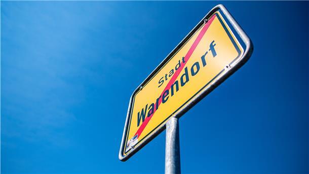 Nach dem Corona-Ausbruch beim Gütersloher Fleischverarbeiter Tönnies sind auch in Warendorf die Corona-Maßnahmen wieder verschärft worden.