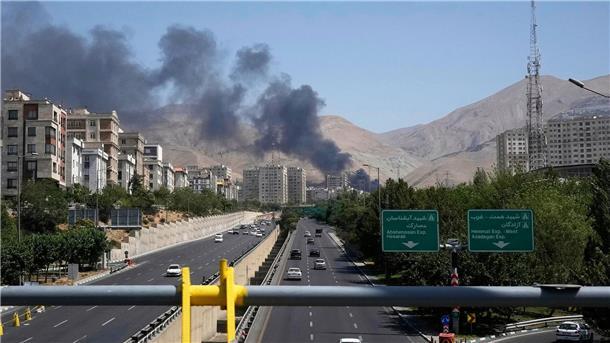 Wie Menschen in Teheran auf die Waffenruhe blicken Nach den israelischen Angriffen hatten viele Menschen Teheran verlassen. (Archivbild)