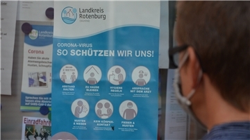 Nach den jüngst stark gestiegenen Fallzahlen appellieren das Zevener Gesundheitsamt und Landrat Hermann Luttmann an die Bürger, sich diszipliniert zu verhalten.
