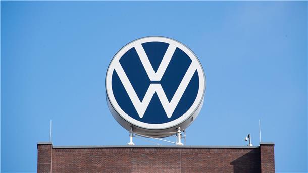 Nach den Werken in Portugal und Hannover kündigte jetzt auch das Stammwerk in Wolfsburg an, ab Mitte September die Produktion zu drosseln.