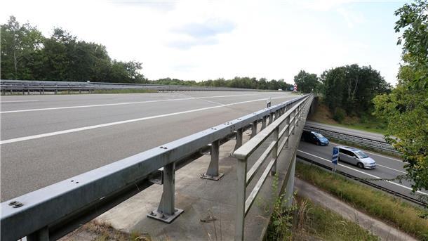 Nach der Beendigung von Sanierungsarbeiten ist die Autobahn 7 am Horster Dreieck Richtung Norden wieder freigegeben worden. (Archivfoto)
