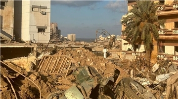Nach der verheerenden Flutkatastrophe in Libyen zeichnet sich ein Bild der Zerstörung ab.