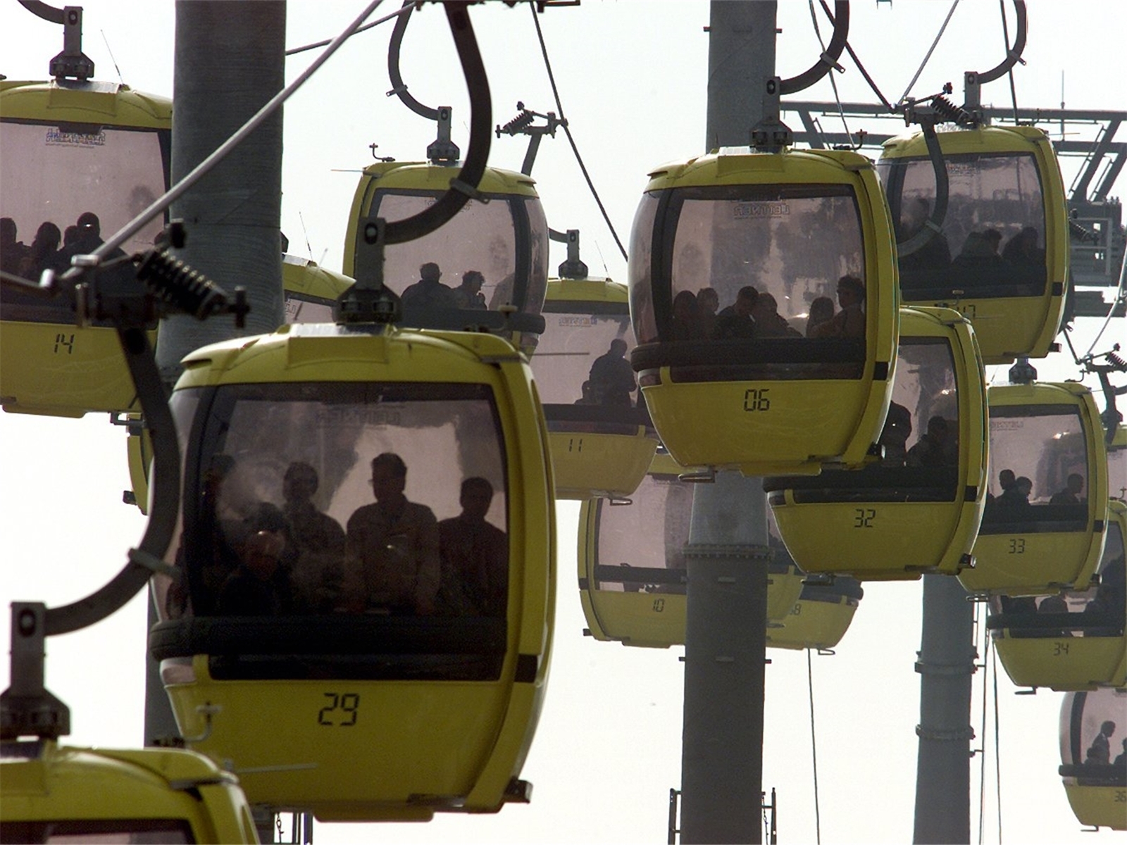 Nach der Weltausstellung in Hannover stand die Seilbahn „Skyliner“ zum Verkauf. Schon damals hatte Bremerhaven Interesse.