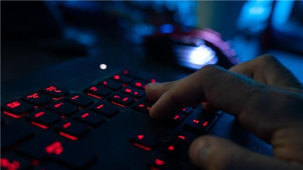 Nach einem Cyberangriff sind die Webseiten der Bremer Verwaltung wieder erreichbar. (Symbolbild)