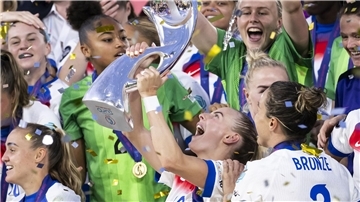 Nach einem Krimi im EM-Finale sind Englands Fußballerinnen erneut Europameister.