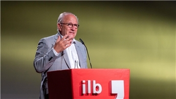 Nach mehr als zwei Jahrzehnten hört Direktor Ulrich Schreiber nun beim Internationalen Literaturfestival Berlin auf.