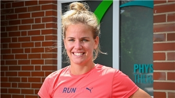 Nach vier Jahren in Frankreich zieht die aus Otterndorf stammende Fußballerin Lena Petermann nach England weiter.