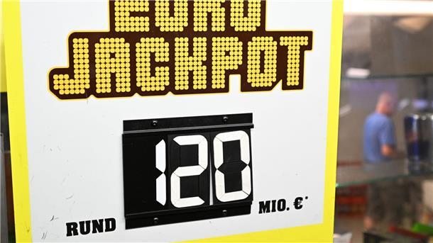 Keine Gewinner - 120 Millionen Euro bleiben im Eurojackpot Nächste Chance am Dienstag.
