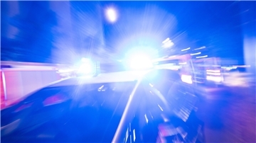 Nächtlicher Einsatz für Polizei und Feuerwehr an der Friedrich-Ebert-Straße in Nordenham.