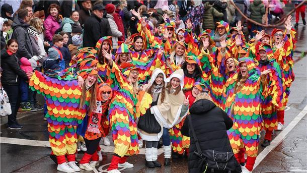 Narren beim Faschingsumzug in Würzburg. Franken gilt bayernweit als Fastnachtshochburg.