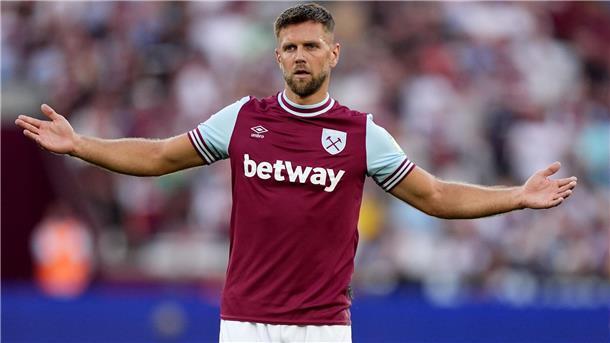 Geschenke und Fußball zum Fest: Boxing Day in England Nationalspieler Niklas Füllkrug muss mit West Ham in Southampton ran.