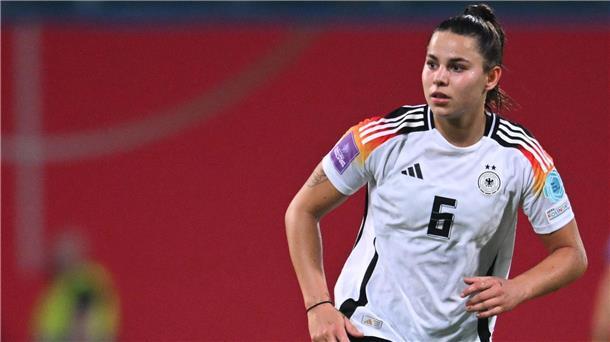 Nationalspielerin Lena Oberdorf fühlt sich manchmal als „Objekt“ in den sozialen Medien 