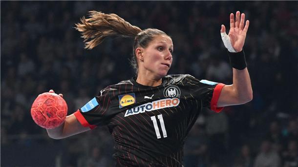 Nationalspielerin Xenia Smits erkennt eine positive Entwicklung im Handball. 