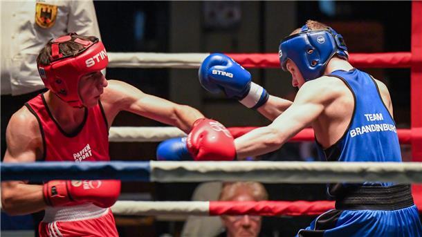 Nazar Yermash (links) steigt am Feiertag Christi Himmelfahrt für den Weser-Boxring Bremerhaven (WBR) in den Ring. 