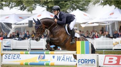 Neben den Großen Preis, den in den vergangenen zwei Jahren Steffen Engfer auf Dapardie gewann, werden zukünftig auch die Hannoveraner Championate im Springparcours der Elmloher Reitertage ein Höhepunkt sein.
