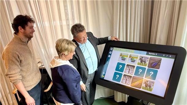 Zukunft der Pflege: Fachmesse mit neuen Lösungen Neue Technologien sollen in der Pflege unterstützen.