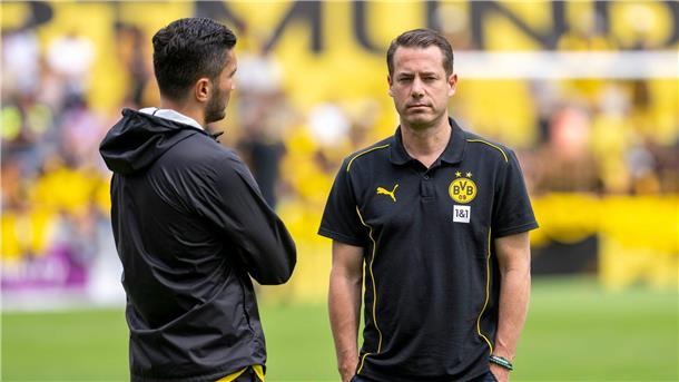 BVB im Krisenmodus - Sahin: „Kommen da gemeinsam raus“ Neuerdings als Krisenmanager gefordert: BVB-Sportchef Lars Ricken (r).