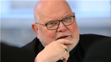 Neun Mitglieder zählt der Kardinalsrat, den Franziskus 2013 als beratende Instanz ins Leben rief - der Münchner Kardinal Marx gehört ihm künftig nicht mehr an.
