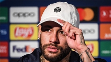 Neymar kehrt zu seinem Jugendverein zurück.