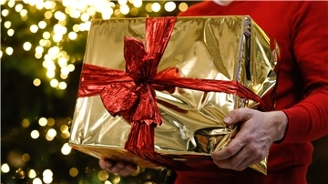 Nicht das richtige Weihnachtsgeschenk? Bei der Rückgabe von Waren gelten bestimmte Regeln.