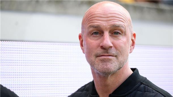 Trotz Rettung: Osnabrück trennt sich von Trainer Antwerpen Nicht mehr Trainer in Osnabrück: Marco Antwerpen.
