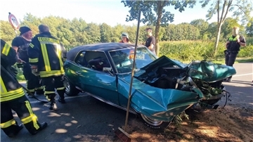 Nicht nur der Fahrer wurde schwer verletzt, auch der wunderhübsche Ford Mercury war nach dem Unfall ein Totalschaden.
