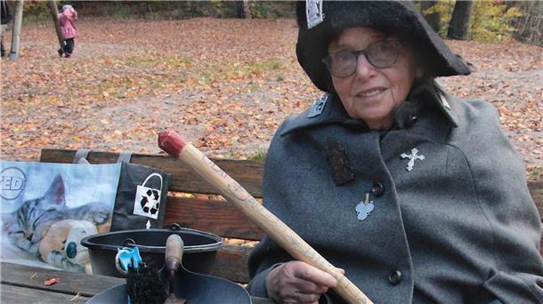 Nicht nur passionierte Pilgerin, sondern auch Hobby-Archäologin: Ingeborg Helms.