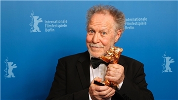 Nicolas Philibert, Regisseur, erhielt bei der Berlinale den Goldenen Bären für den besten Film.
